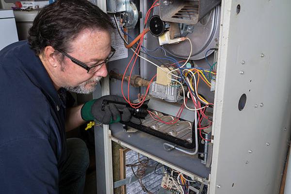 The Benefits of Hiring a Licensed Plumber HVAC Contractor