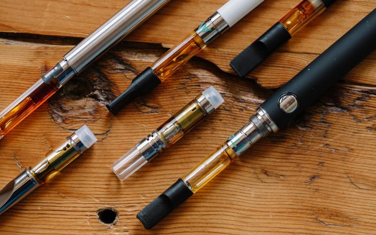 What to Look for When Buying Disposable THC Vape Pens